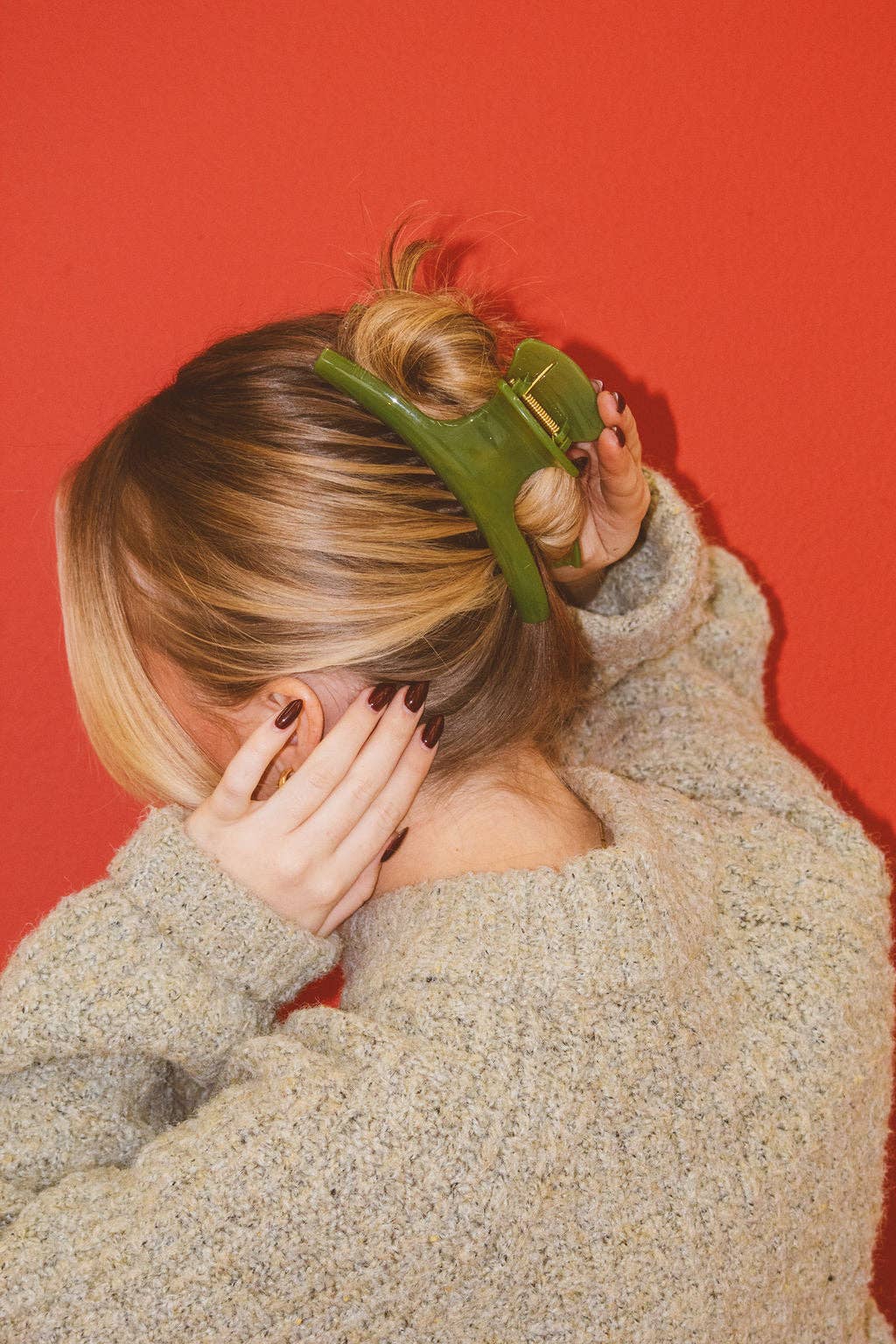 Holly Green Claw Clip