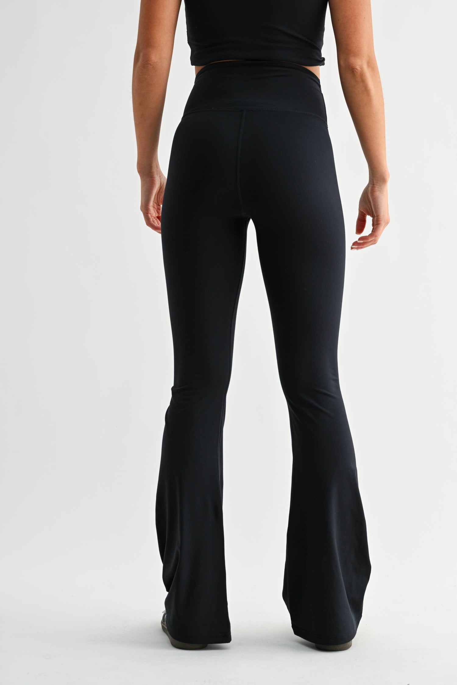 Venice Crossover Waist Yoga Pants