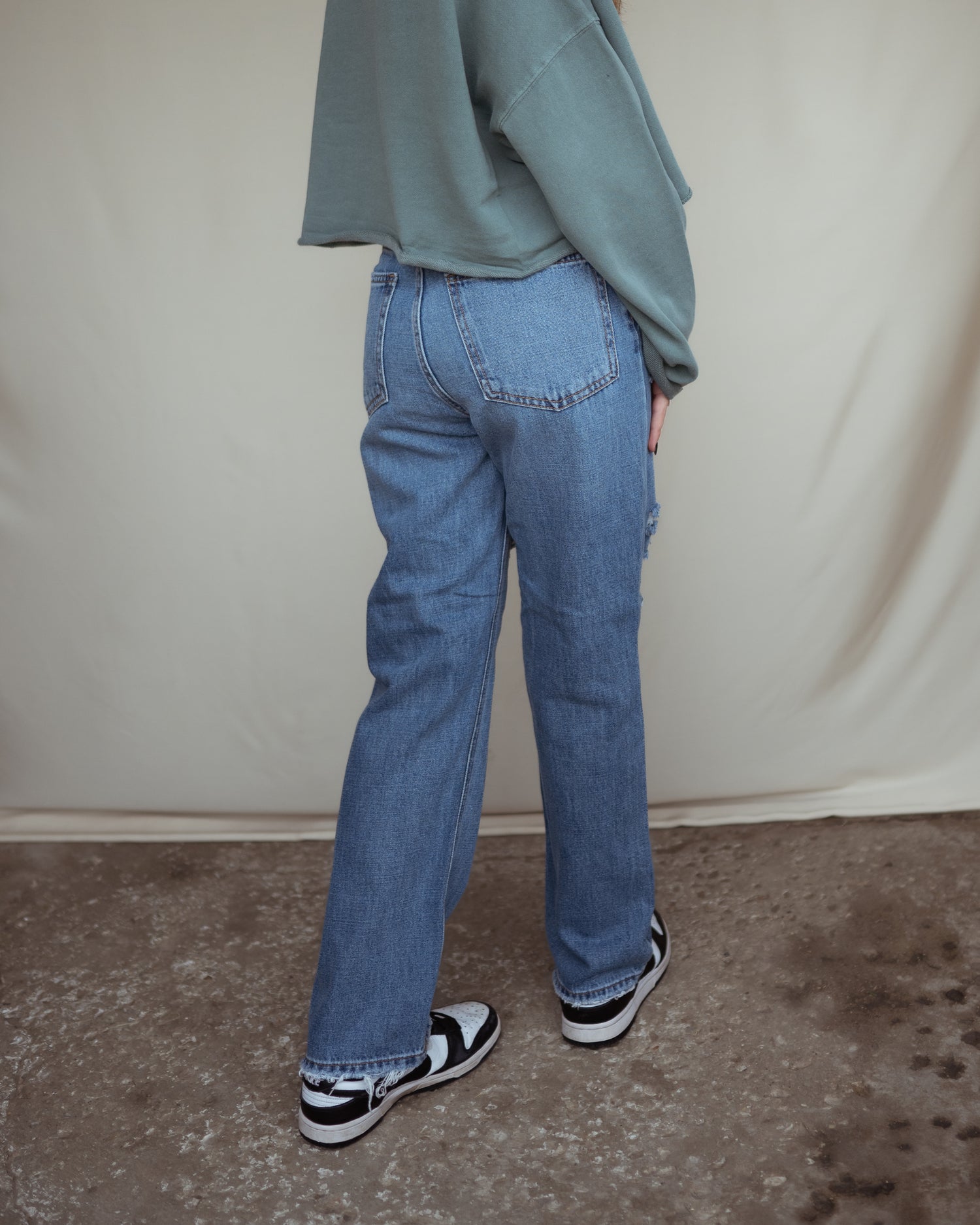 90's Distressed Loose Fit Jeans
