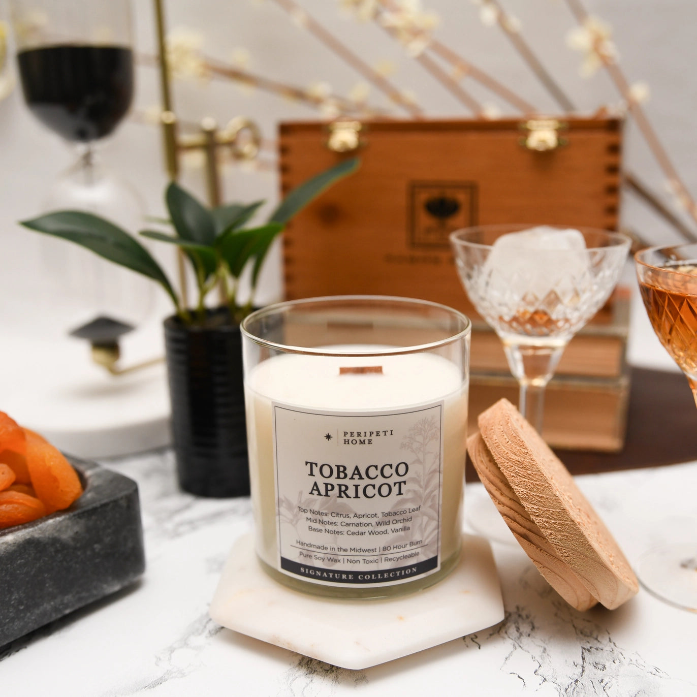 Tobacco Apricot Candle