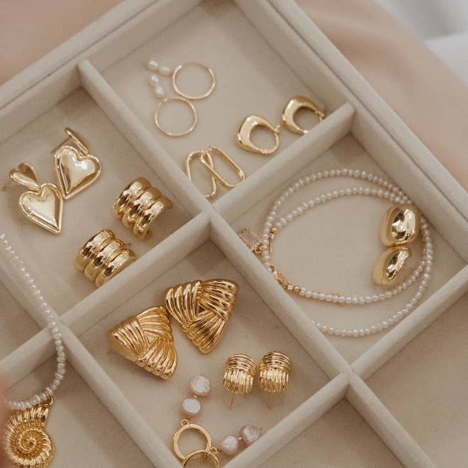 Shaina Hoop Earrings